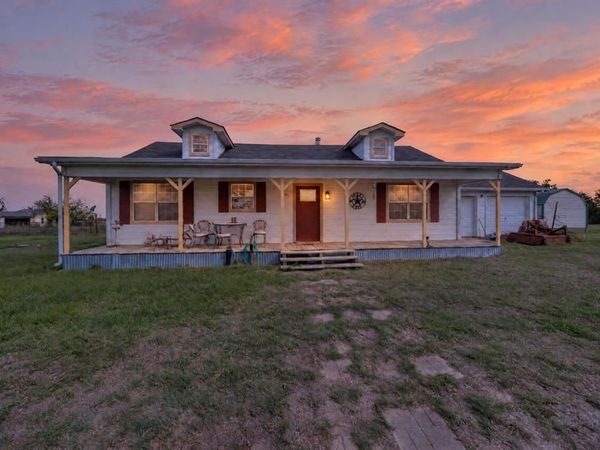261 Rs County Road 4528, Point, TX 75472