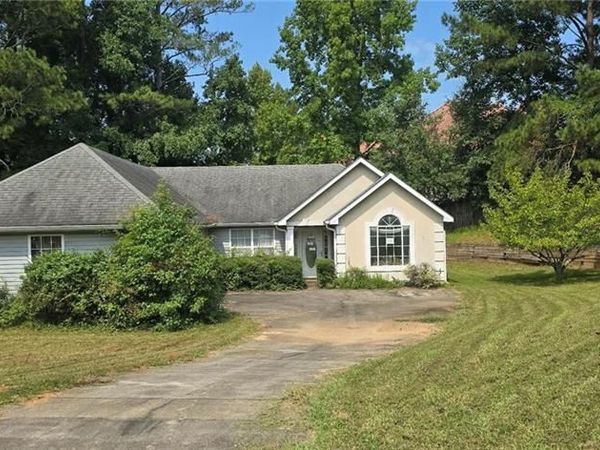 545 Reunion Court SW, Atlanta, GA 30331
