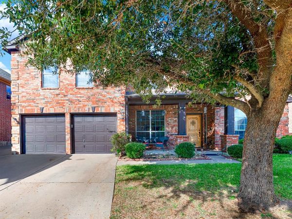 2328 Tawny Owl Road, Grand Prairie, TX 75052