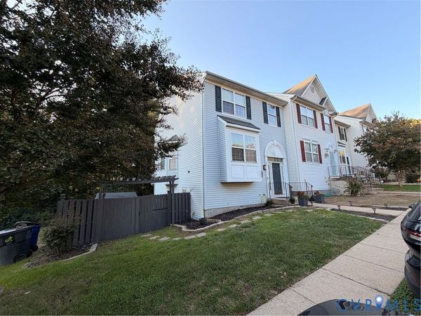 611 Kings Crest Drive , Unit 611, Stafford, VA 22554