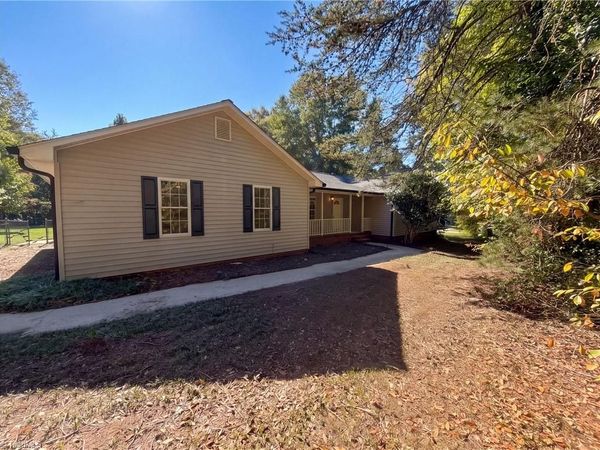 8507 Deer Path Court , Stokesdale, NC 27357