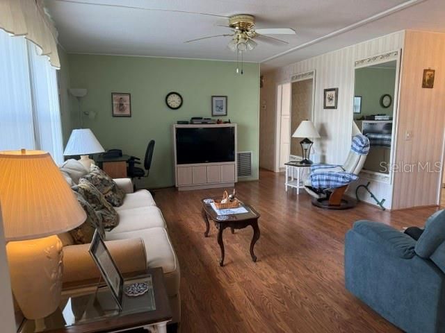 3412 Oakwood Boulevard S, Sarasota, FL 34237 Photo
