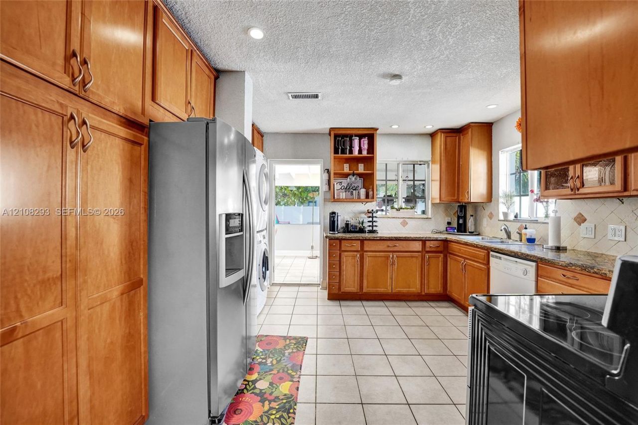 2826 Dewey St , Hollywood, FL 33020 Photo