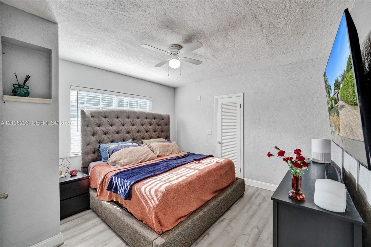 2826 Dewey St , Hollywood, FL 33020 Photo