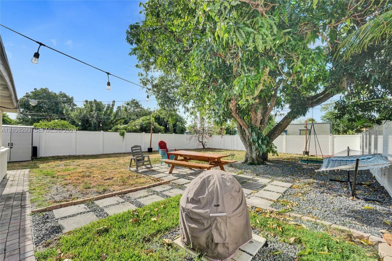 2826 Dewey St , Hollywood, FL 33020 Photo