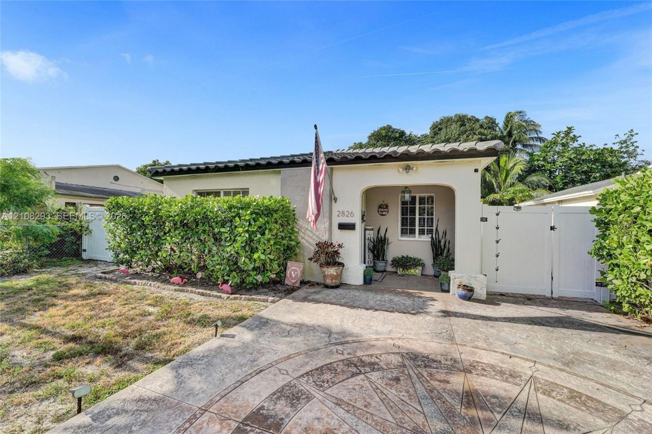 2826 Dewey St , Hollywood, FL 33020 Photo