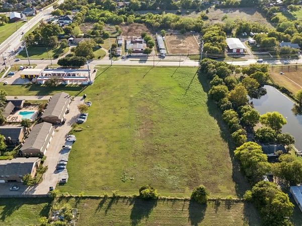1185 Rowlett Road , Garland, TX 75043