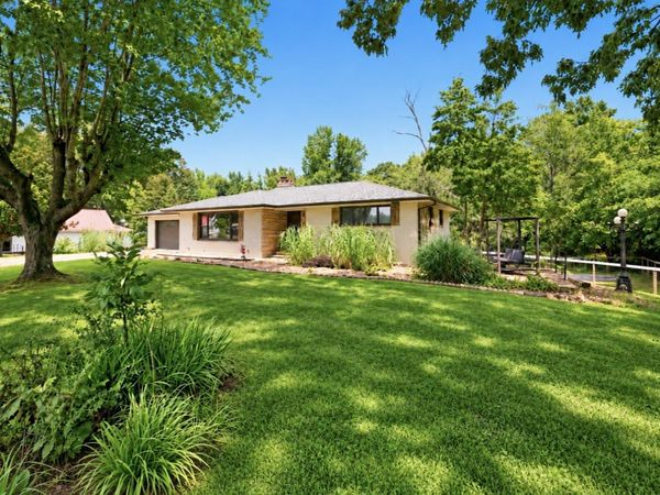 250 Washington Ave , Camden, TN 38320