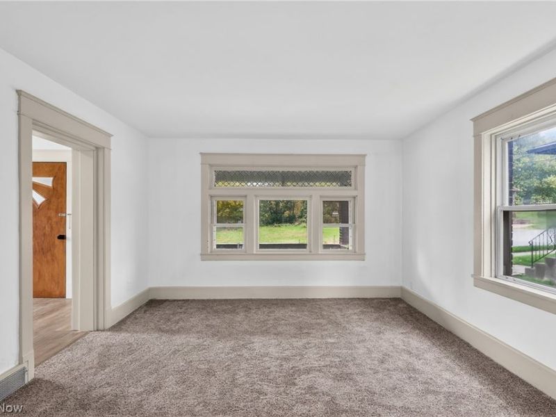 131 Madison Street, Campbell, OH 44405 Photo 13