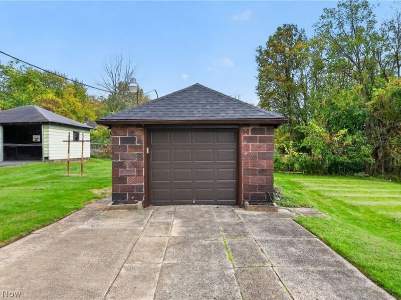 131 Madison Street, Campbell, OH 44405 Photo 29