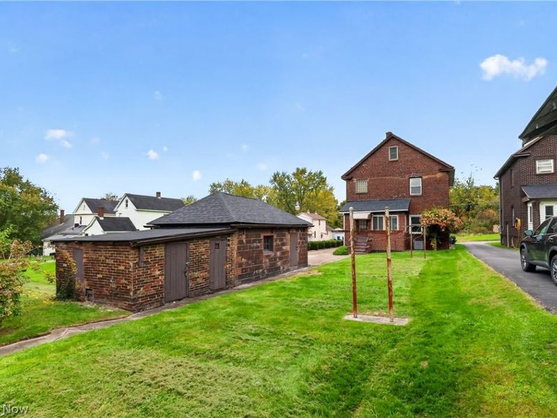 131 Madison Street, Campbell, OH 44405 Photo 31