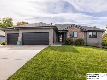 19001 Olive Street, Omaha, NE 68136