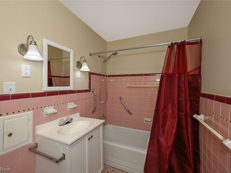 19251 Naumann Avenue, Euclid, OH 44119 Photo 12