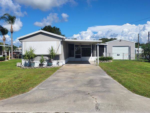 1072 21ST Street, Okeechobee, FL 34974