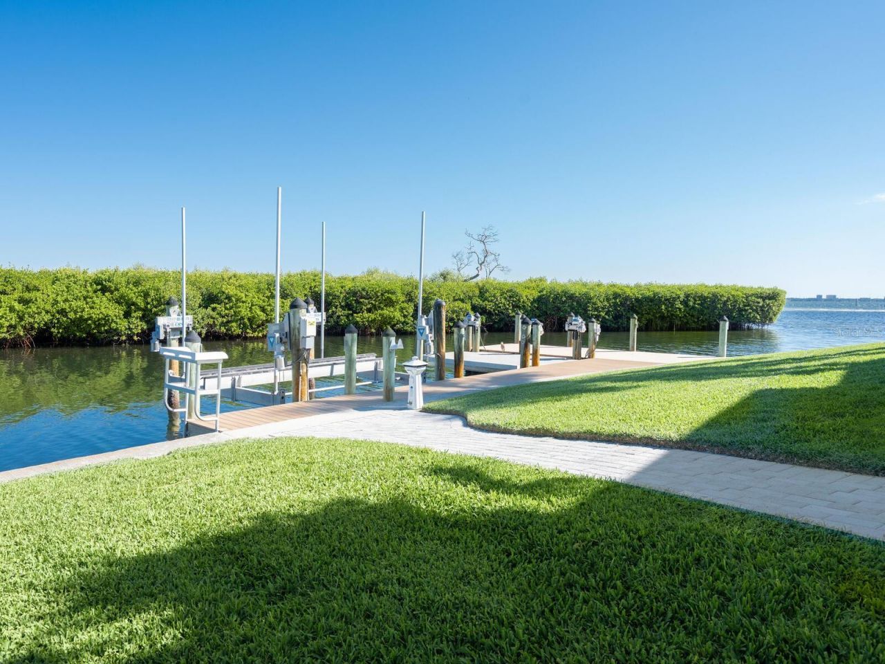 560 Harbor Point Road, Longboat Key, FL 34228 Photo