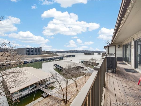 101 Circle Edge 3A , Unit 20-3A, Lake Ozark, MO 65049