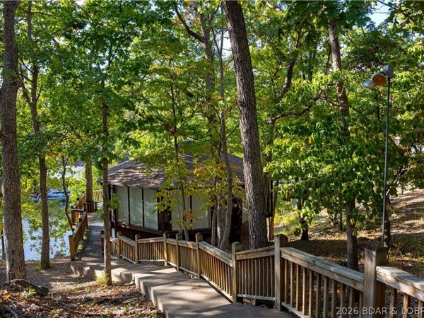159 Tree Top Drive , Unit 10, Four Seasons, MO 65049