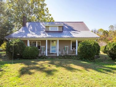 6029 Crumptown Road, Farmville, VA 23901