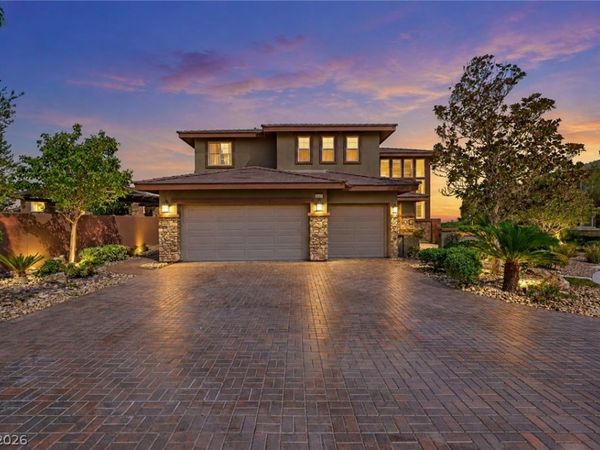 10470 Dove Meadow Way , Las Vegas, NV 89135