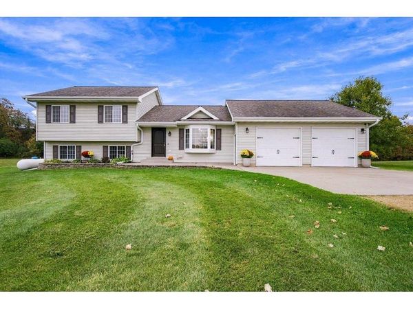 E6632 833rd Ave, Menomonie, WI 54730
