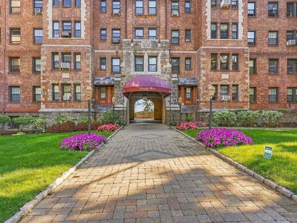 23 Old Mamaroneck Road , Unit 4K, White Plains, NY 10605