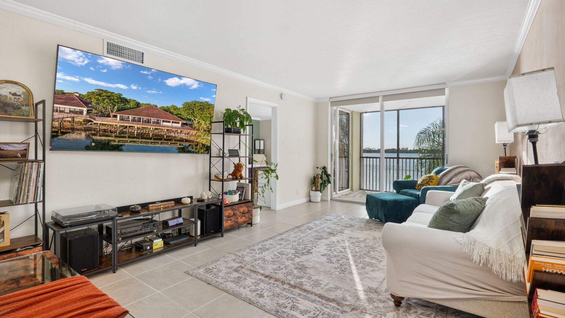 110 Lake Emerald Drive, Unit 303, Oakland Park, FL 33309 Photo
