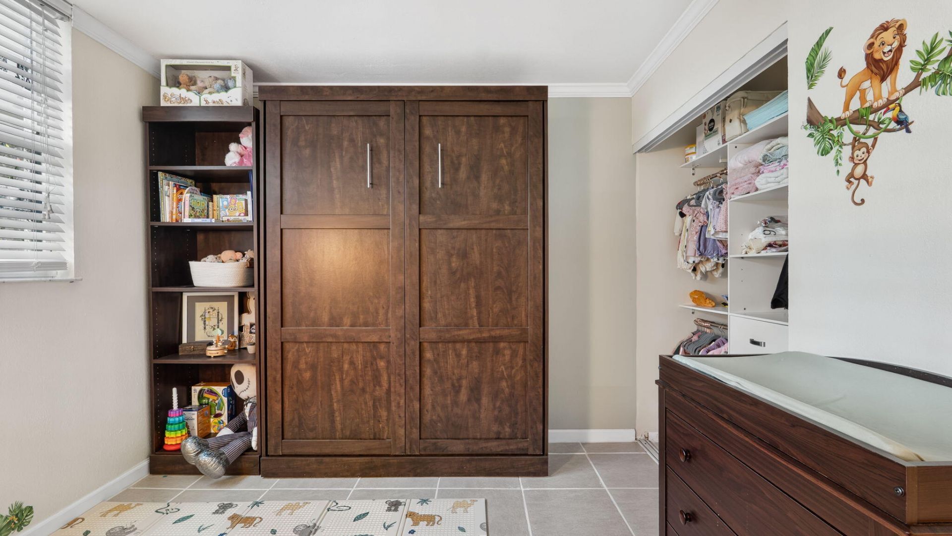 110 Lake Emerald Drive, Unit 303, Oakland Park, FL 33309 Photo