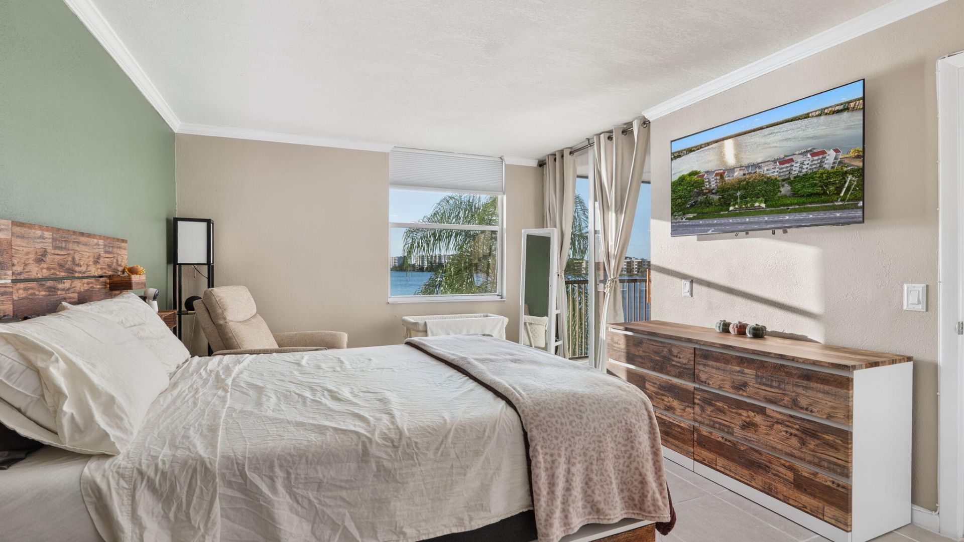 110 Lake Emerald Drive, Unit 303, Oakland Park, FL 33309 Photo