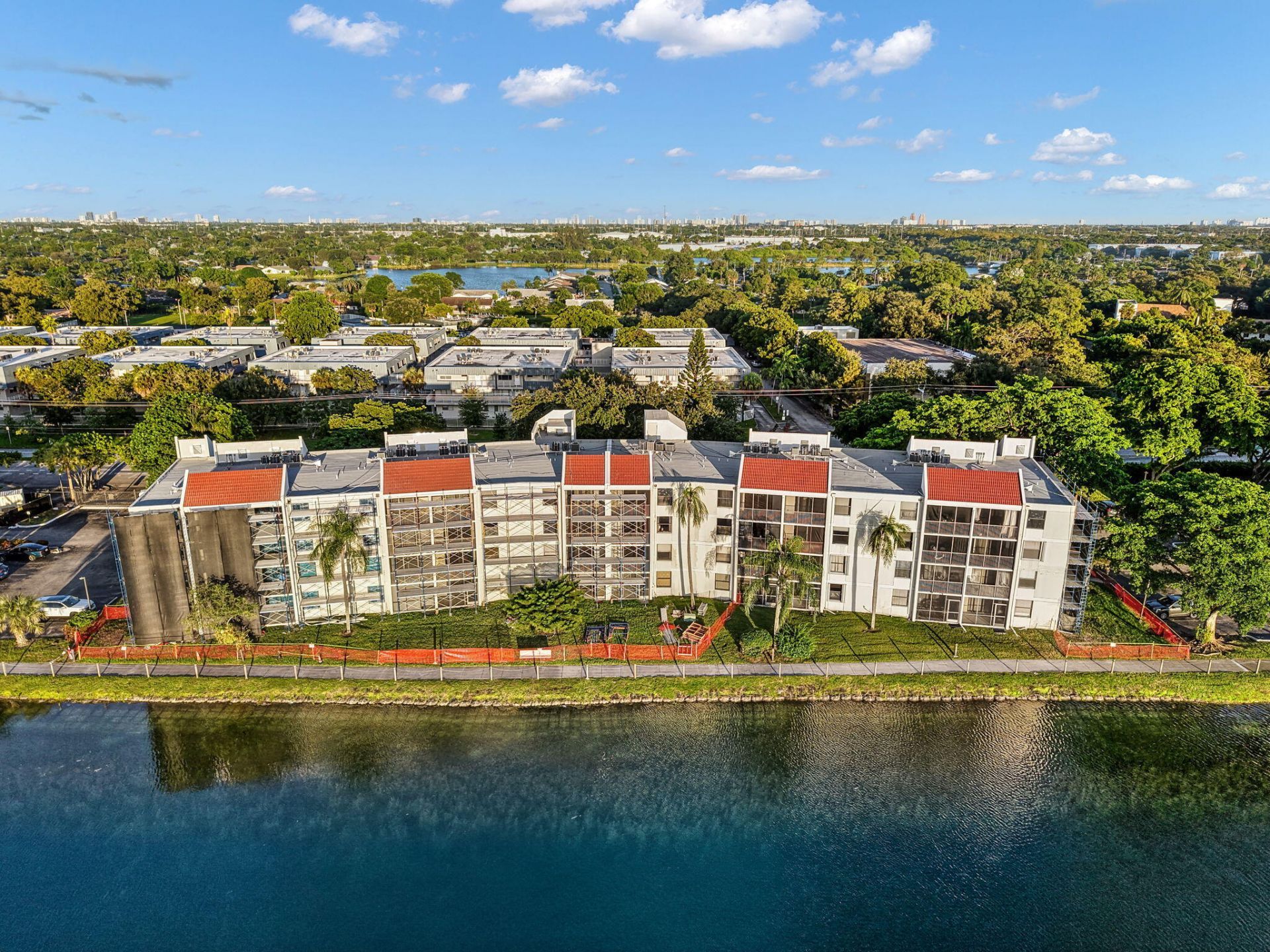 110 Lake Emerald Drive, Unit 303, Oakland Park, FL 33309 Photo