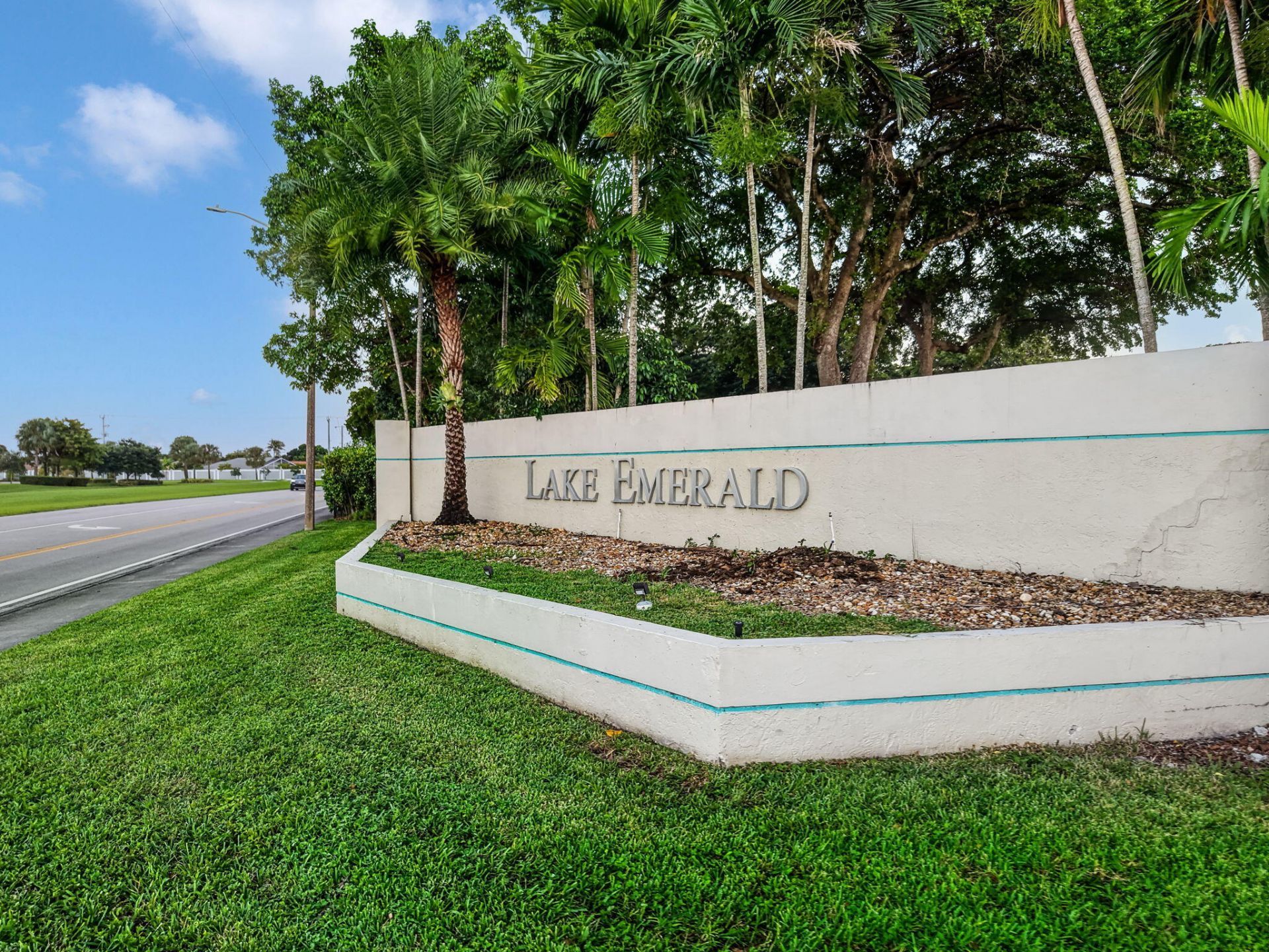 110 Lake Emerald Drive, Unit 303, Oakland Park, FL 33309 Photo