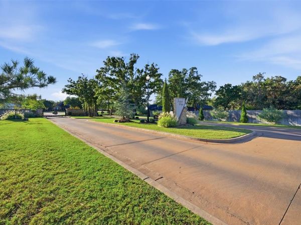 8220 Red Feather , Arcadia, OK 73007