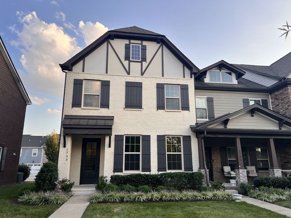 1733 Old Drakes Creek Rd , Hendersonville, TN 37075