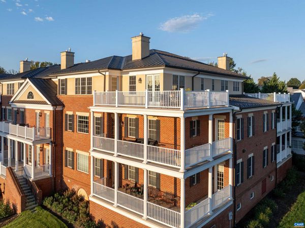 435 WHITE GABLES LN, Unit 302, Charlottesville, VA 22903