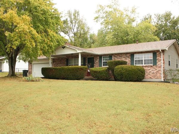 308 N McCune Street , Pilot Knob, MO 63663