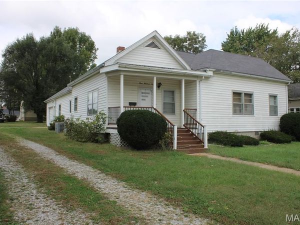 307 S. Washington St , Paris, MO 65275