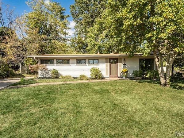 1654 Liggett Court , St Louis, MO 63126