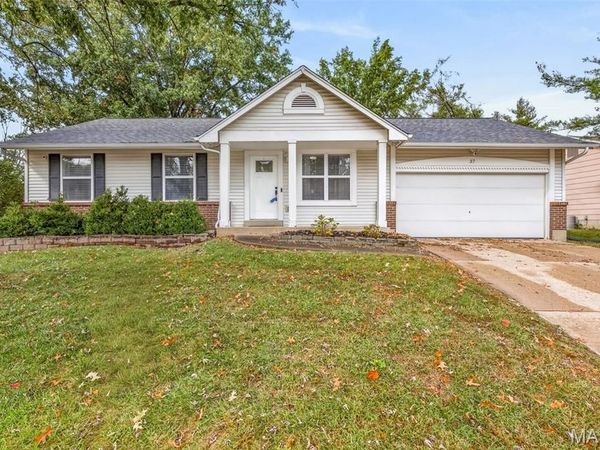 37 Royal Oaks Drive , O'Fallon, MO 63366