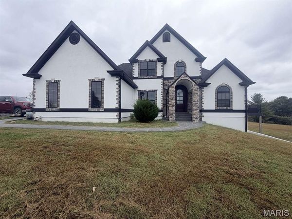 1821 County Road 355, Fulton, MO 65251