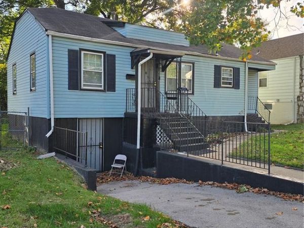 7528 Stanwood Drive , Normandy, MO 63121
