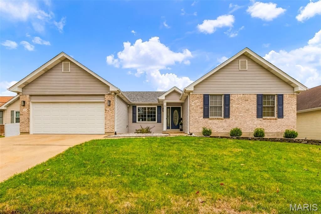 3 Hatcher Run Court , Saint Peters, MO 63376 Main Photo