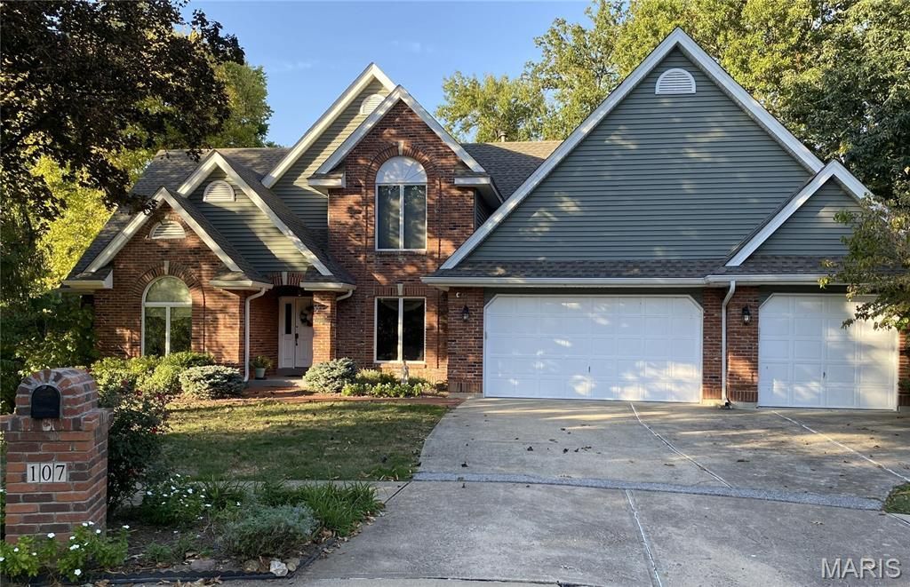 107 Capitol Court , Saint Charles, MO 63301 Main Photo