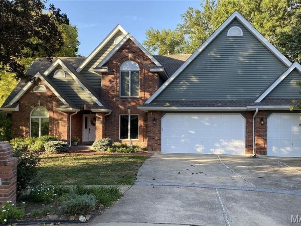 107 Capitol Court , St Charles, MO 63301