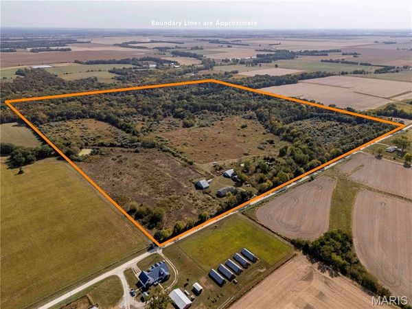 29750 Oriole Road , Vandalia, MO 63382