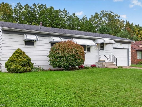 972 Rosewood Drive , Elyria, OH 44035