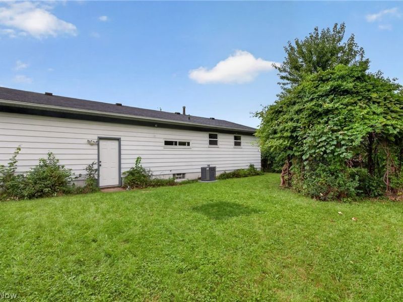 972 Rosewood Drive, Elyria, OH 44035 Photo 29