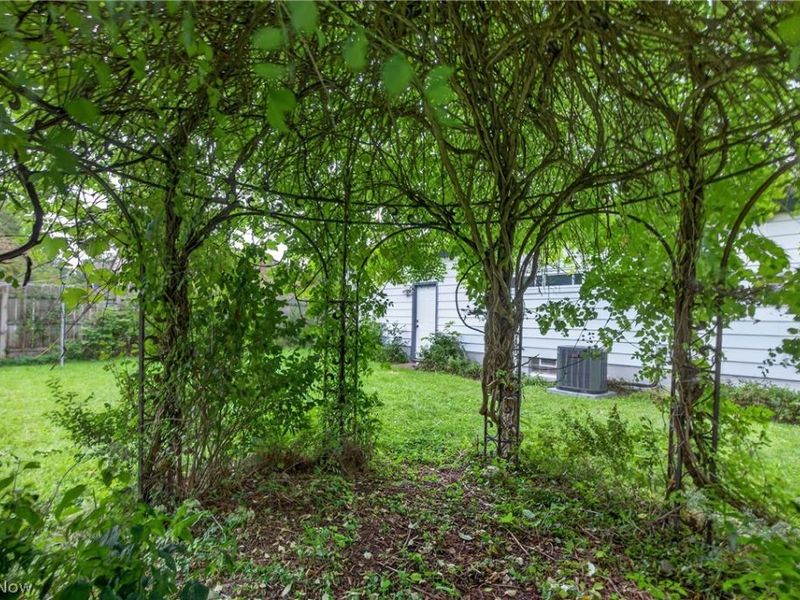 972 Rosewood Drive, Elyria, OH 44035 Photo 31