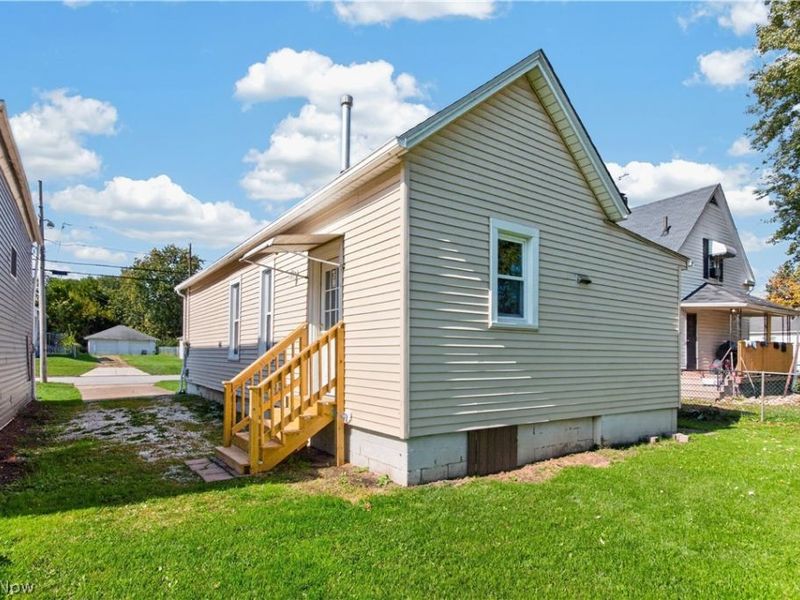 3527 Clifton Avenue, Lorain, OH 44055 Photo 23