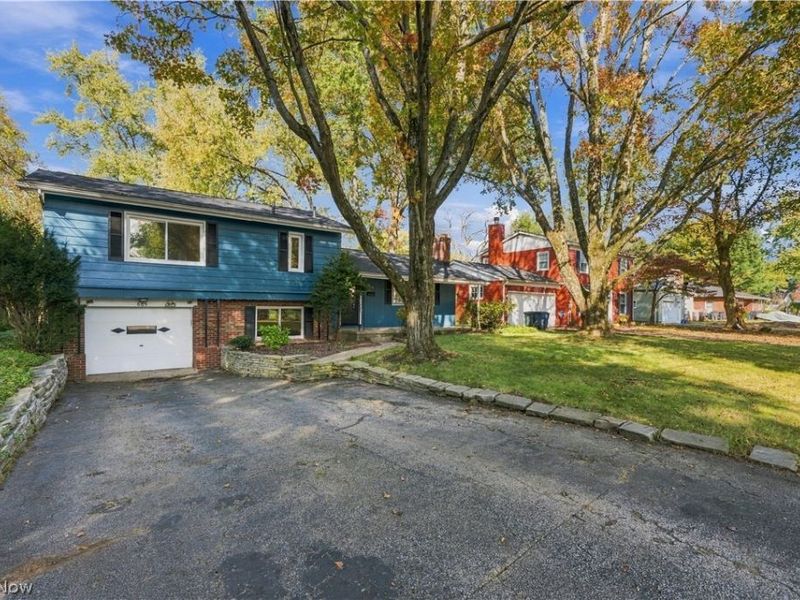 605 Mardon Avenue, Akron, OH 44303 Photo 3
