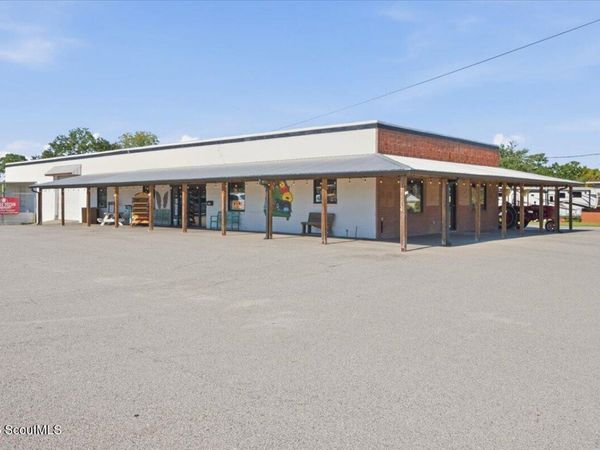 1638 Plant Avenue , Waycross, GA 31501