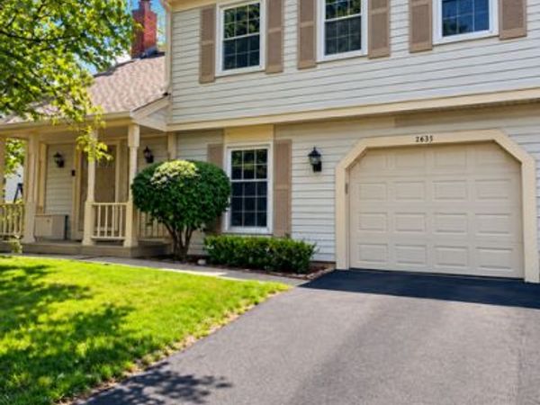 2635 College Hill Circle, Schaumburg, IL 60173